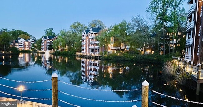 Building Photo - 7604 Lakeside Village Dr