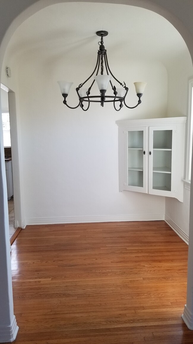 Dining Room - 514 Avenue C