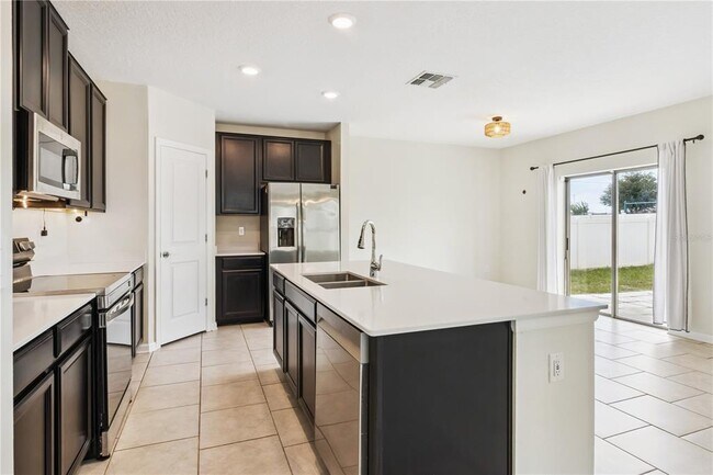 Building Photo - 310 Citrus Pointe Dr