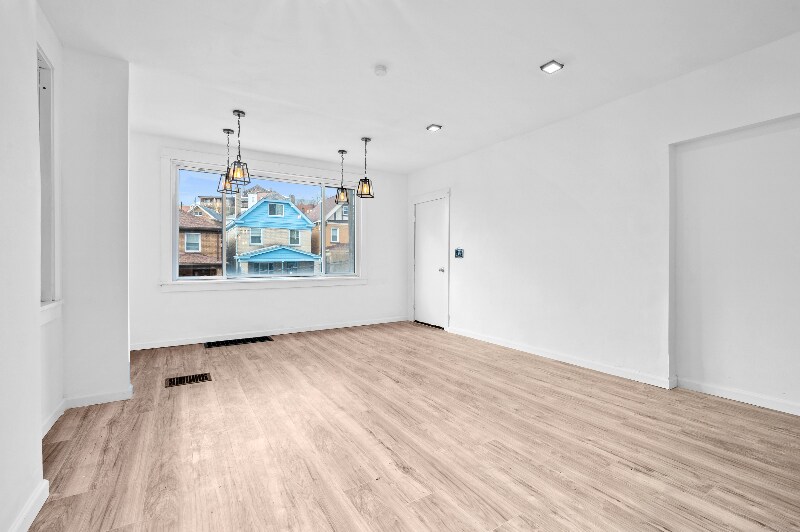 Foto del edificio - 2811 Brentwood Ave