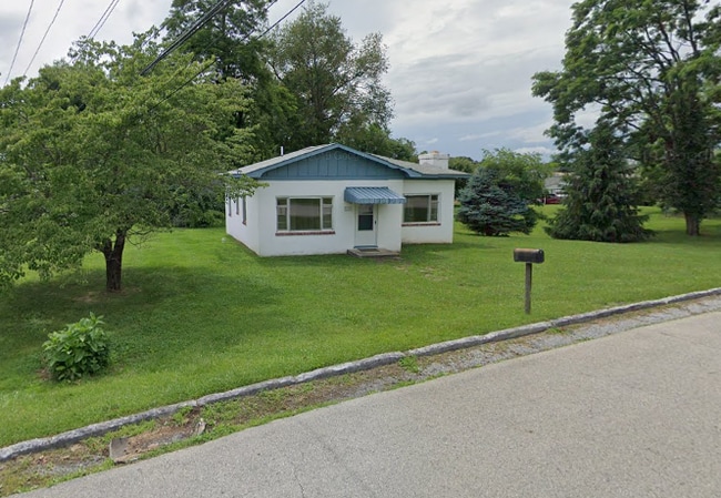 Building Photo - 1706 Grayland St