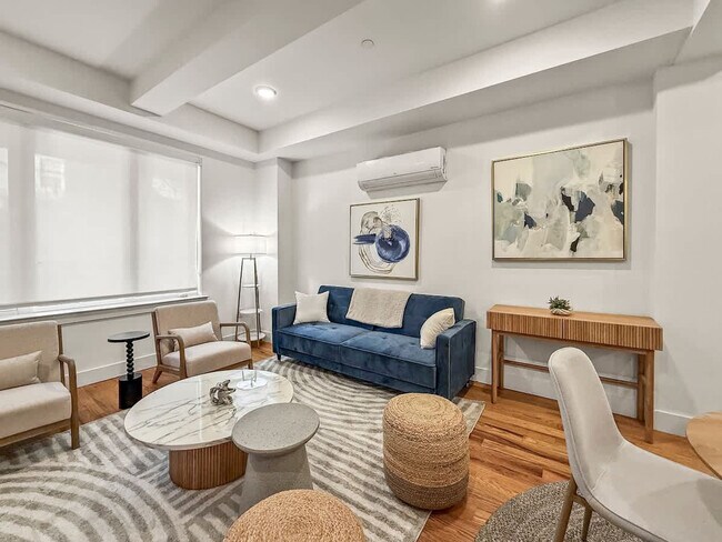 Building Photo - 236 W Thompson St