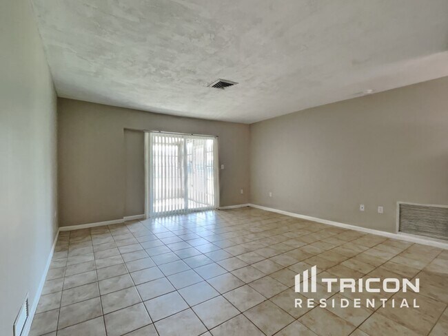 Building Photo - 29741 66th Way Clearwater FL
