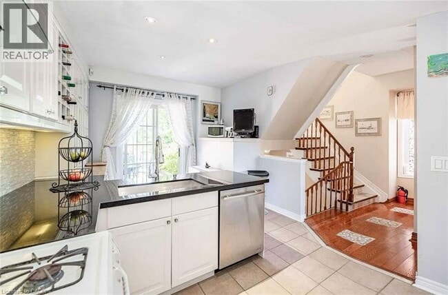 Building Photo - 2871 Darien Rd