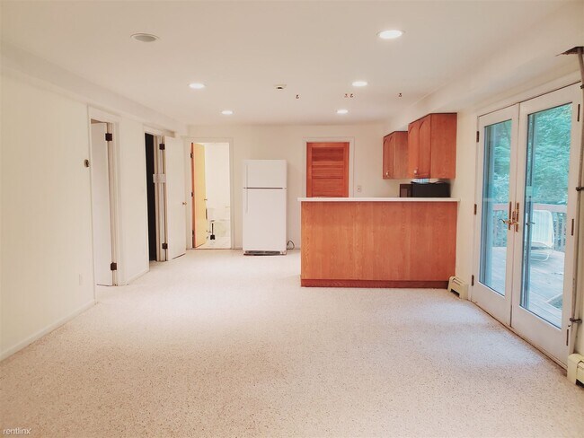 Building Photo - 1 br, 1 bath Condo - 48 Don Bob Rd