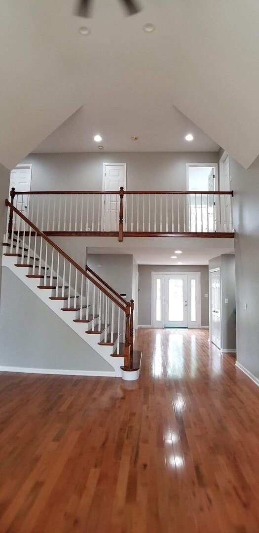 Building Photo - 478 Waubonsee Cir Dr
