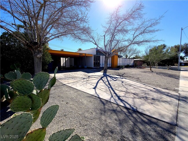 Foto del edificio - 3124 Burnham Ave