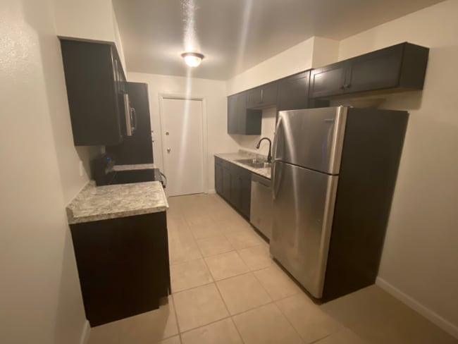 Building Photo - 918 Hayden Rd