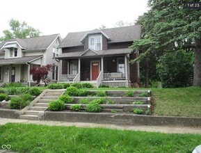 Building Photo - 610 S Green St