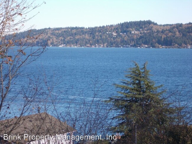 Foto del edificio - 4 br, 3.5 bath House - 5336 NE 86th St.