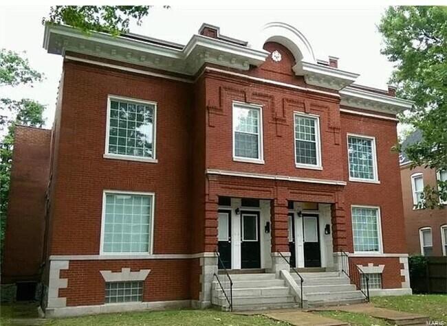 Building Photo - 3159 Alfred Ave