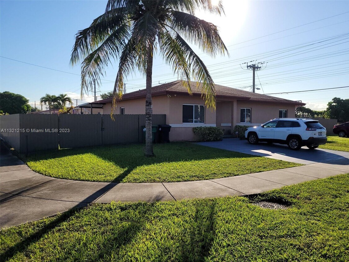 Foto del edificio - 3531 SW 102nd Ave