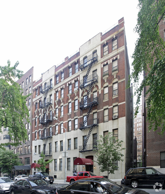 104 - 106 E 81st Street - 104-106 E 81st St