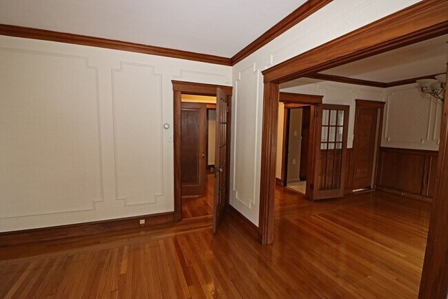 Foto del edificio - 60 Bellevue Ave