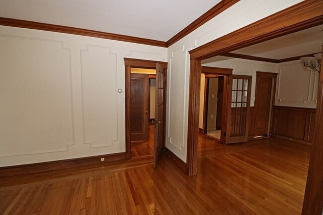 Building Photo - 60 Bellevue Ave