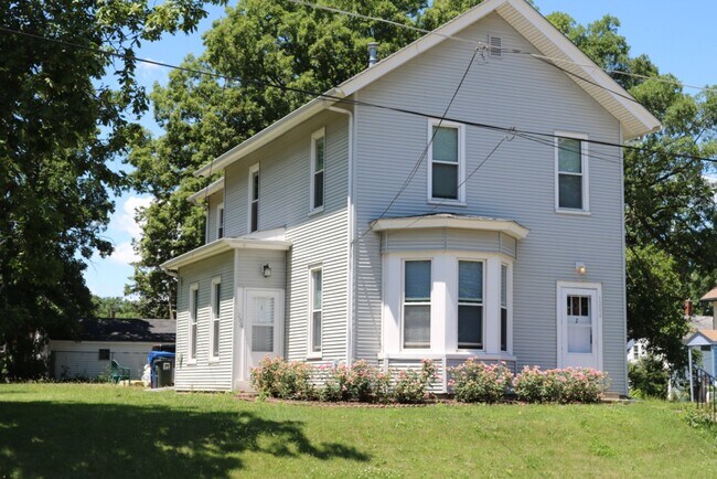 Building Photo - 1206 Bridge Ave