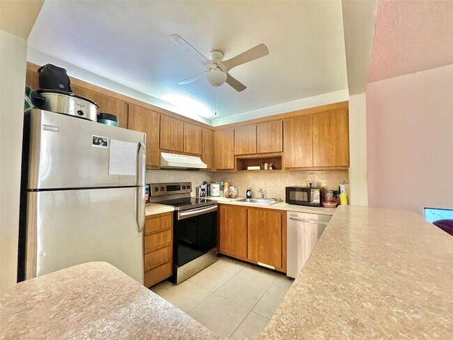 Foto del edificio - 257 S Cypress Rd