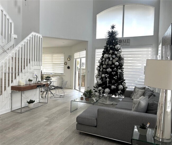 Foto del edificio - 11562 NW 80th St