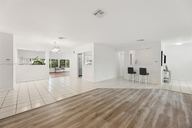 Foto del edificio - 7920 SW 132nd St