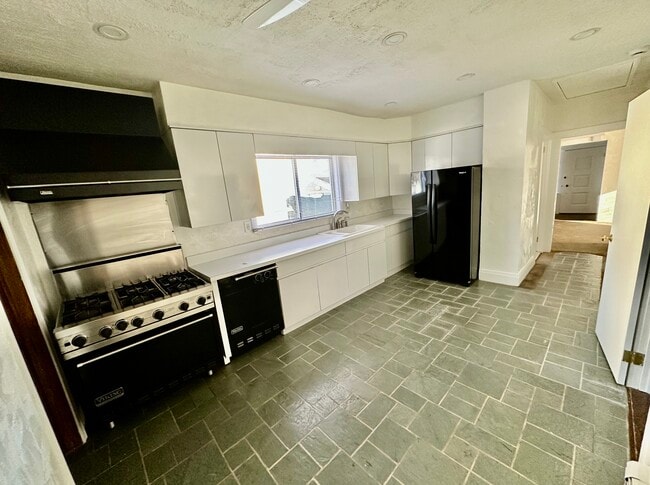 Foto del edificio - 1126 126th St