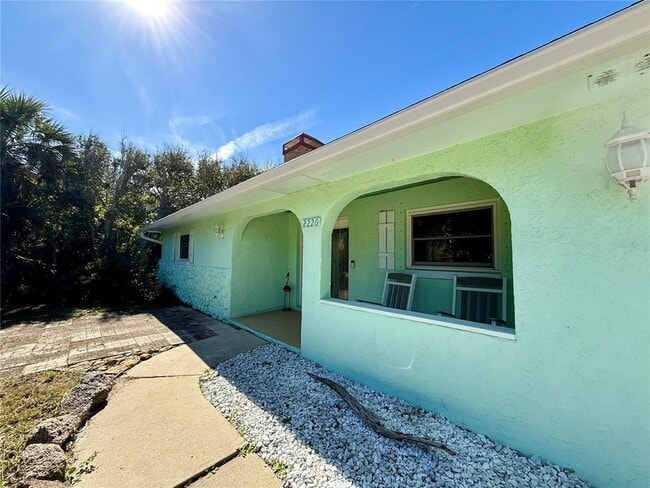 Foto del edificio - 2226 S Daytona Ave