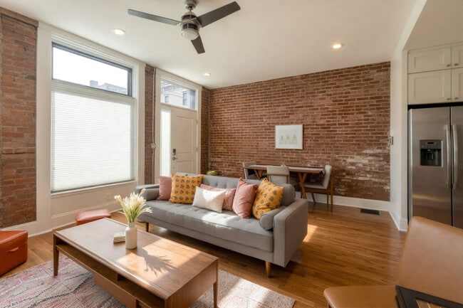 Foto del edificio - 152 E McMicken Ave