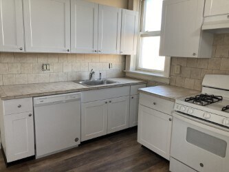 New Kitchen with Porcelain Counters - 11 Elm St