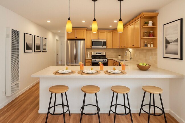 Foto del edificio - Alcatraz Ave. 1264-1268 (Call owner for al...