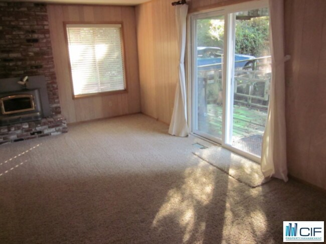 Foto del edificio - 178 Margarita Rd