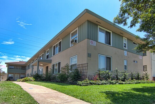 Building Photo - Carmona Apt LLC