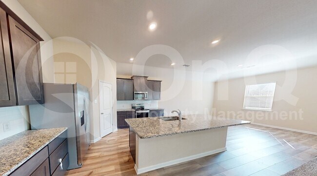 Foto del edificio - 1715 Cotton Blossom Ln