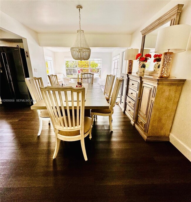 Building Photo - 2911 Monroe St