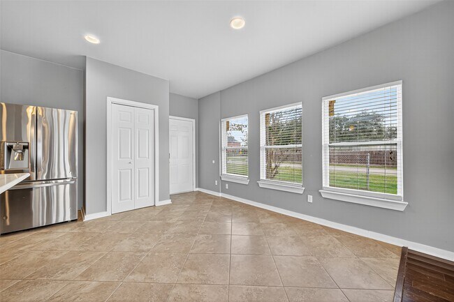 Foto del edificio - 146 Disney St