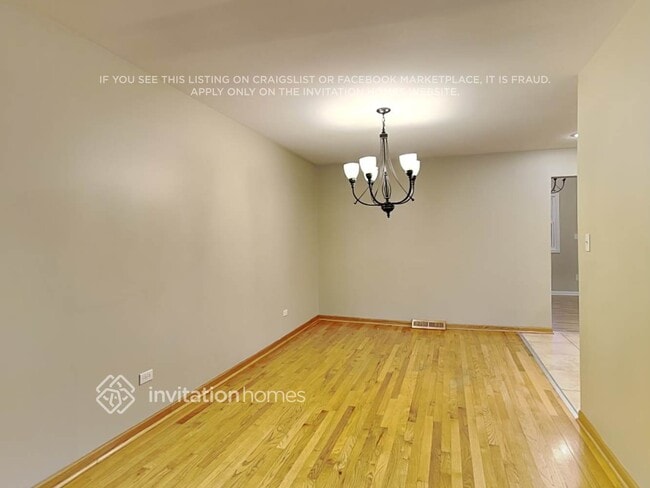 Foto del edificio - 13601 Cherry Ln