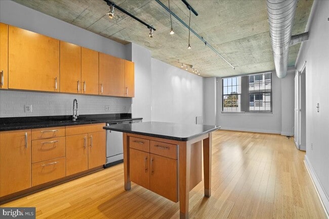 Building Photo - 1444 Church St NW