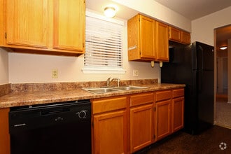 Kitchen - The Parke at Central