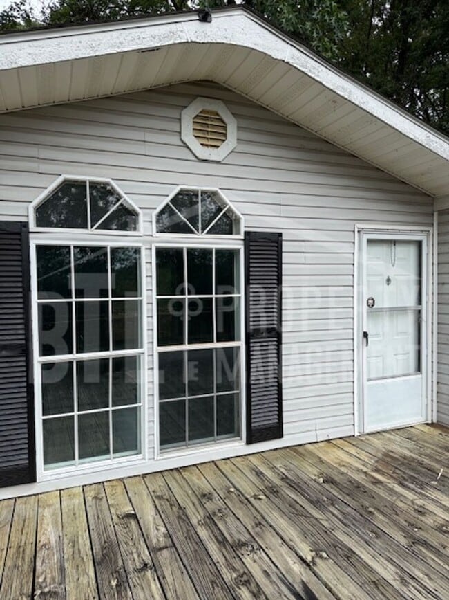 Building Photo - 222 Meadow Hills Ln