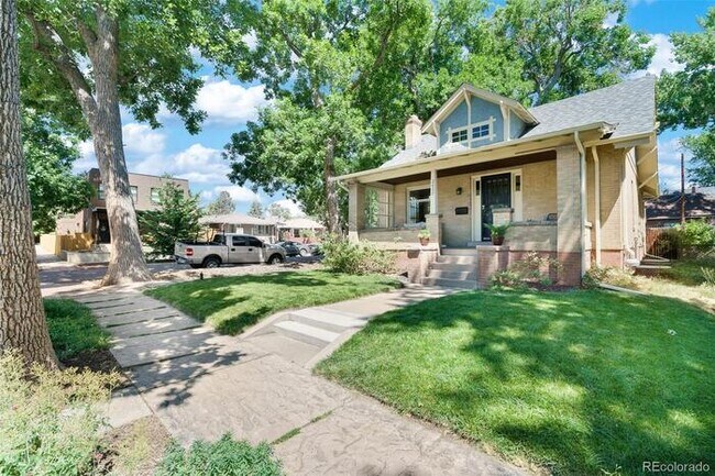 Building Photo - Craftsman Bungalow located in Potter Highl...