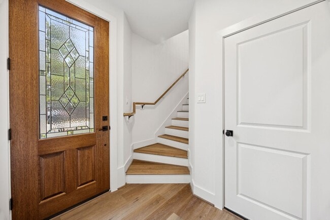 Foto del edificio - 2121 A Hoskins Dr