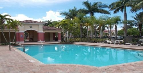 Foto del edificio - 2920 Hidden Hills Rd