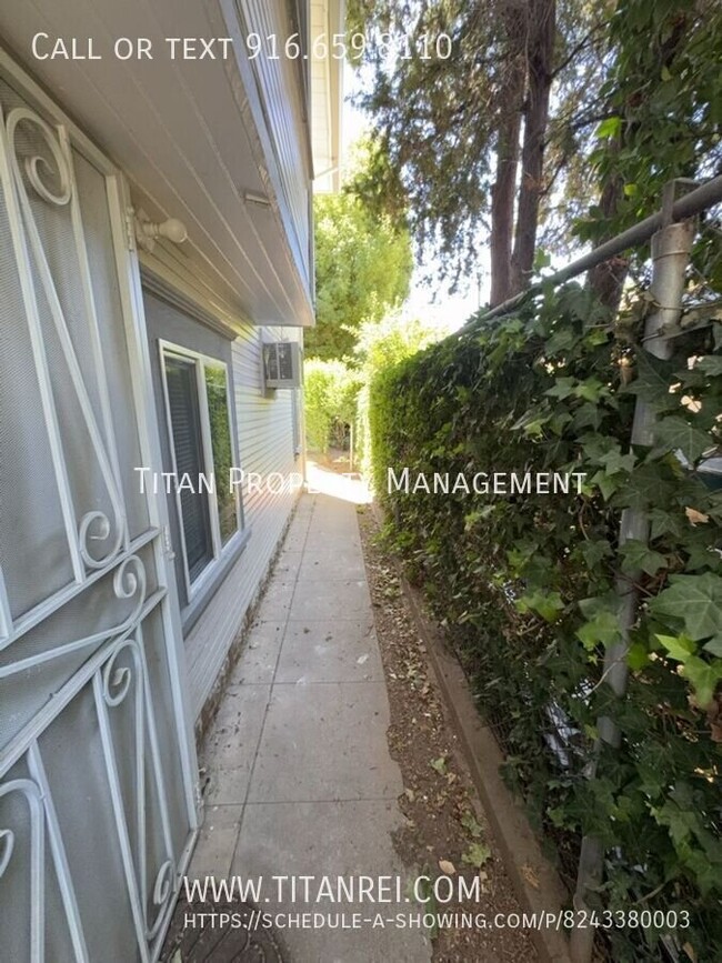 Building Photo - 3402 7th Ave