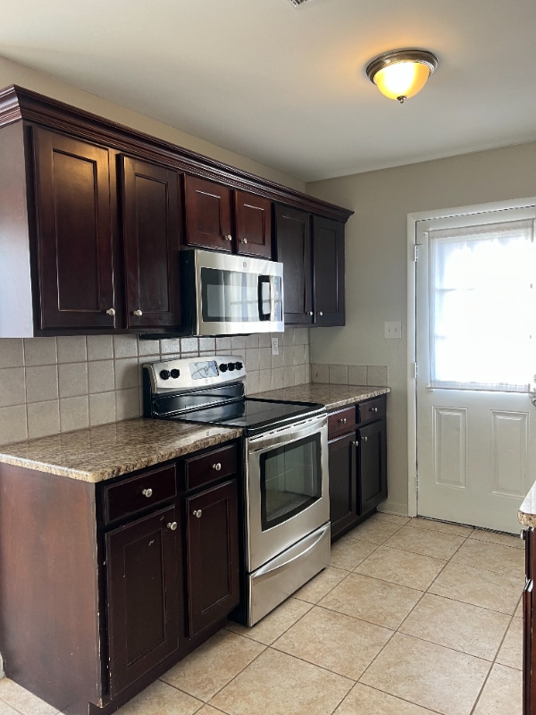 Foto del edificio - 1312 Hawkins St