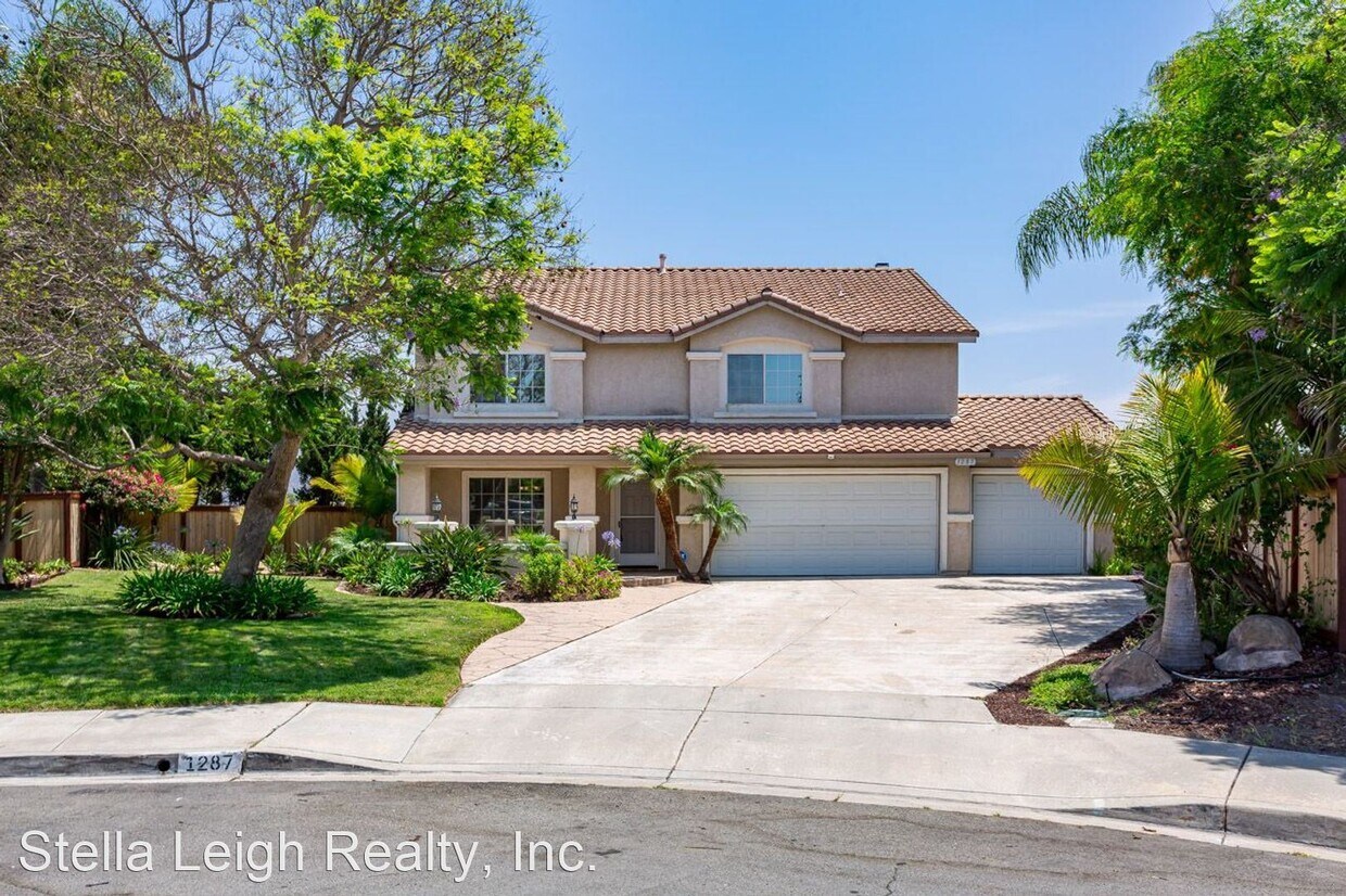 Primary Photo - 5 br, 2.5 bath House - 1287 Indian Creek D...