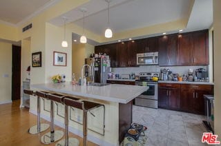 Building Photo - 124 Idaho Ave