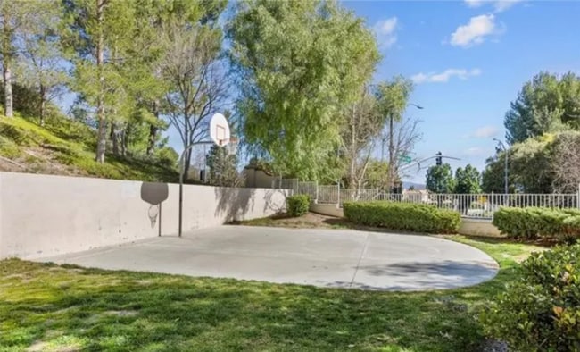 Building Photo - 25720 Armstrong Cir