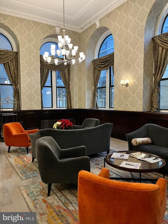 Building Photo - 1324 Locust St