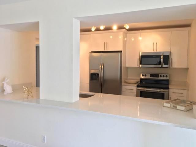 Foto principal - 200 Leslie Dr