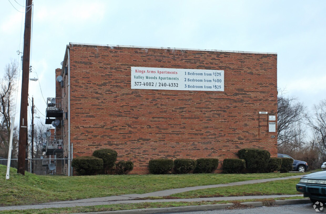 Kings Pointe & Valley Woods apartments 3515 Mchenry Ave Cincinnati
