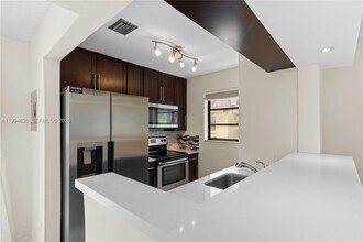 Building Photo - 6316 SW 136th Ct