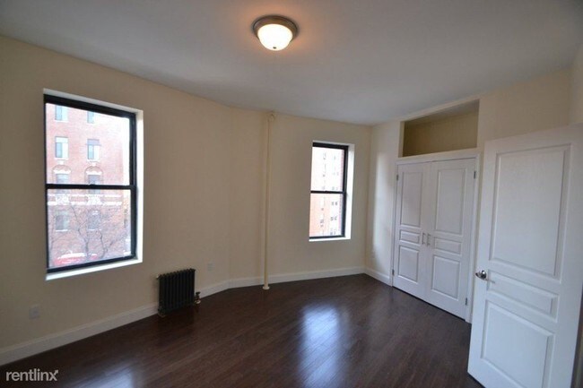 Building Photo - 284 Saint Nicholas Ave